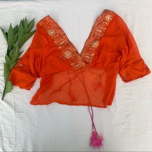 Backless shirt beautiful gold stitching